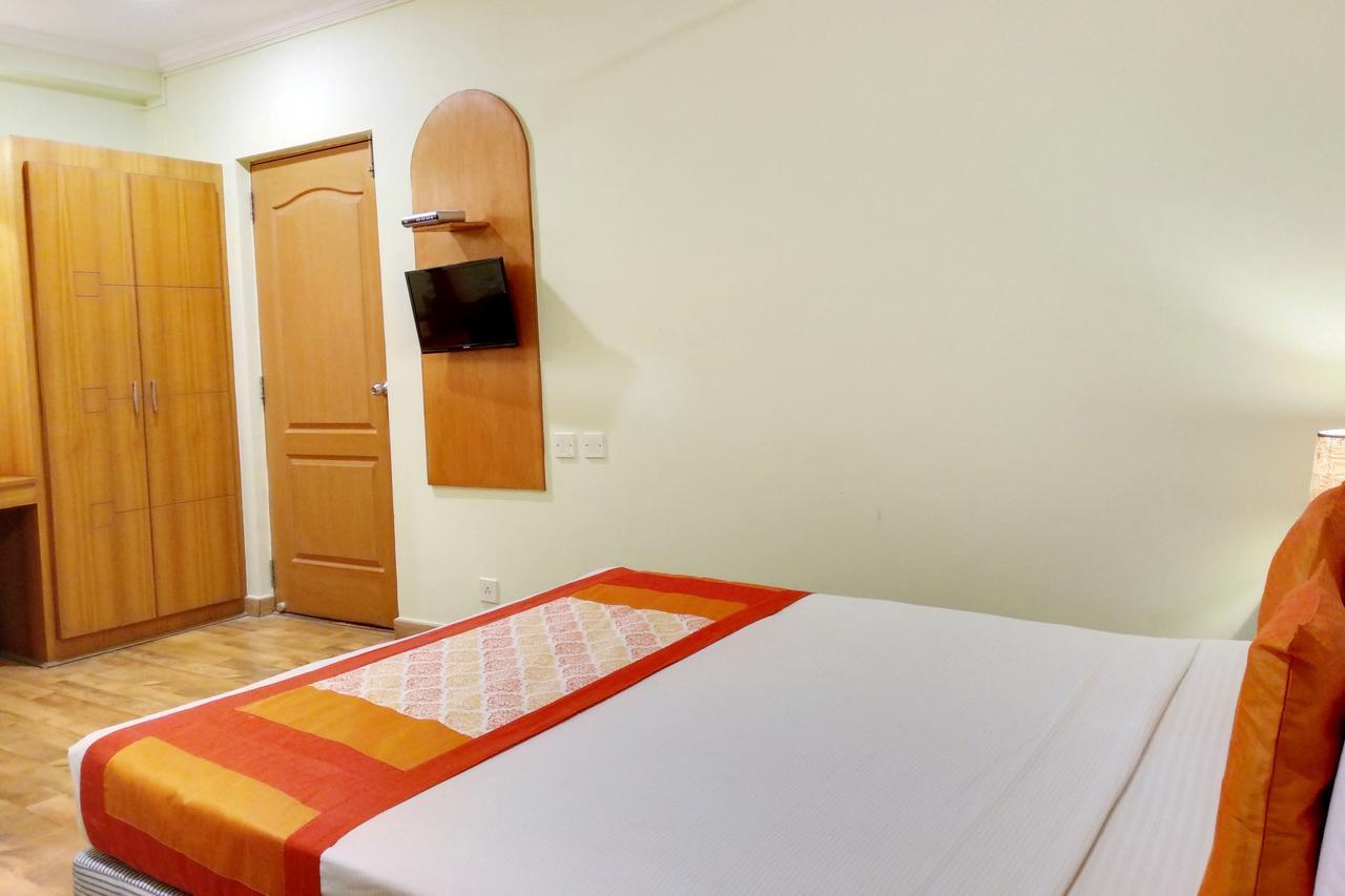 Oyo 6110 Thalassa Suites บังกาลอร์ ภายนอก รูปภาพ